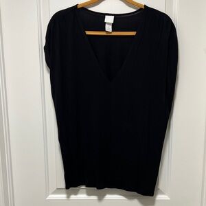 H&M Black V-Neck Short Sleeve Women's Top